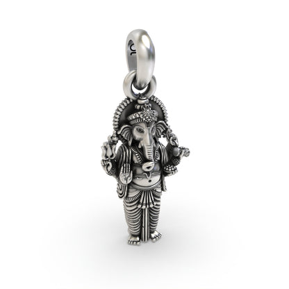 925 silver Ganesh pendant for devotional wear,